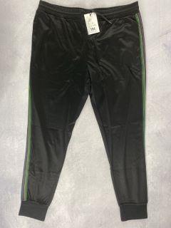 PAUL SMITH MEN'S TRACK PANTS. SIZE: XXL, MADE FROM: 55 COTTON 43 VISCOSE 2POLYURETHANE. RRP: £175