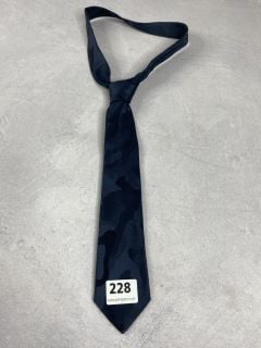 PAUL SMITH MEN'S TIE NARROW 6CM. MADE FROM: 100 SILK WOVEN. RRP: £100