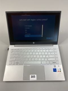 HP PAVILION  14-DV0521SA 512GB LAPTOP IN SILVER. (WITH CARRY CASE, MOUSE & CHARGER). INTEL CORE I5-1135G7 @ 2,40GHZ, 8GB RAM,   [JPTN41958]