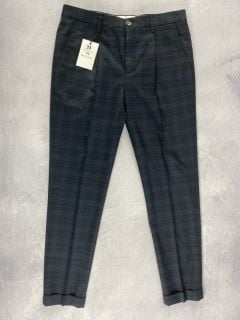 PAUL SMITH MEN'S TROUSER. SIZE: 32, MADE FROM: 98% WOOL 2% ELASTANE. RRP: £235