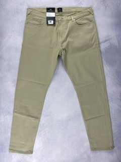 PAUL SMITH MEN'S TAPERED FIT JEAN. SIZE: 36, MADE FROM: 98% COTTON 2% ELASTANE. RRP: £140