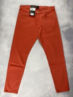 PAUL SMITH MEN'S TAPERED FIT JEAN. SIZE: 32, MADE FROM: 98% COTTON 2% ELASTANE. RRP: £125