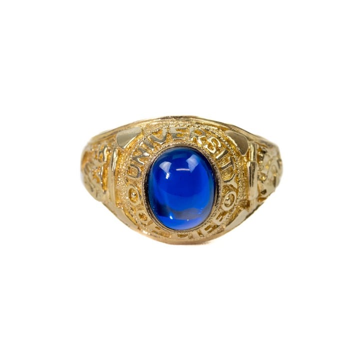 9ct Yellow Gold Synthetic Sapphire 'University of Life' College Ring, Size W½, 9.2g.  Auction Guide: £350-£450