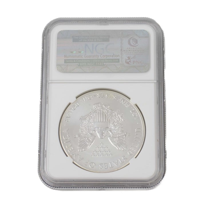 Silver .999 Eagle 2014 1oz One American Dollar Coin featuring Lady Liberty, 40mm, 31.1g. In Sealed Box (VAT Only Payable on Buyers Premium)