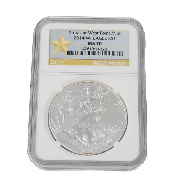 Silver .999 Eagle 2014 1oz One American Dollar Coin featuring Lady Liberty, 40mm, 31.1g. In Sealed Box (VAT Only Payable on Buyers Premium)