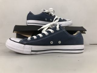 CONVERSE UNISEX ALL STAR OX UK SIZE: 7 (MPSE535974820