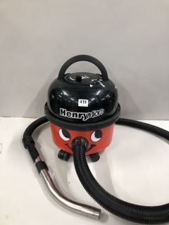 HENRY MICRO VACUUM CLEANER