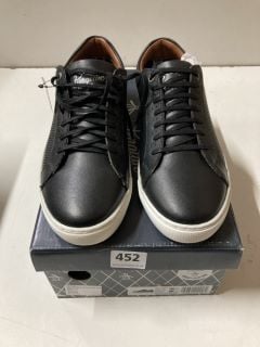 PENGUIN PAXTON TRAINERS UK SIZE: 7