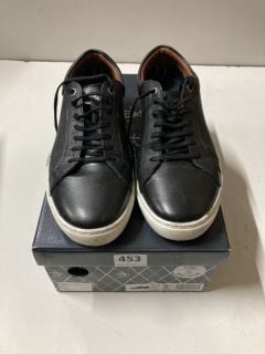 PENGUIN PAXTON TRAINERS UK SIZE: 7