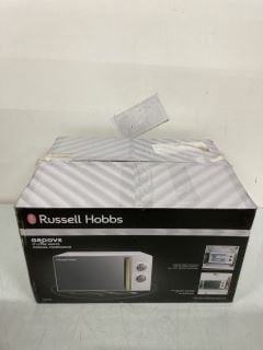 RUSSELL HOBBS 17 LITRE WHITE MANUAL MICROWAVE