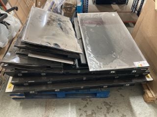 PALLET OF TV'S TO INCLUDE SAMSUNG, TOSHIBA AND TCL (SMASHED, SALVAGE, SPARES AND REPAIRS)