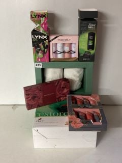 BEAUTY PRODUCT GIFT SETS