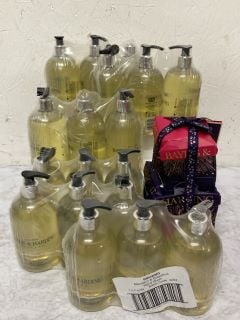 QTY OF BAYLIS & HARDING ITEMS INC MANDARIN & GRAPEFRUIT HAND WASH