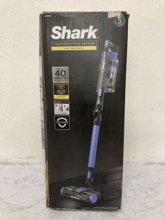 SHARK CORDLESS STICK VACUUM