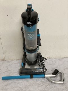 SHARK AIRLIFT STEERABLE PET VACUUM