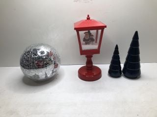 3 X ITEMS INC CHRISTMAS LIGHTHOUSE