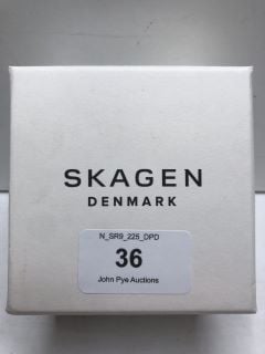 SKAGEN DENMARK WATCH (WATCH FACE DAMAGED)