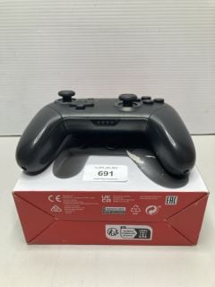 2 X NINTENDO SWITCH PRO CONTROLLER