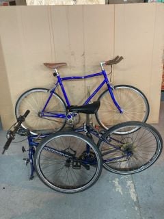 HACKNEY CLASSIC ROAD BIKE & LANUTTI LASER BIKE(MPSS03127124) (MPSS03027044) (VAT ONLY PAYABLE ON BUYERS PREMIUM)