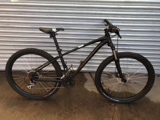 SPECIALIZED PITCH MOUNTAIN BIKE (VAT ONLY PAYABLE ON BUYERS PREMIUM)  (AP183/24)