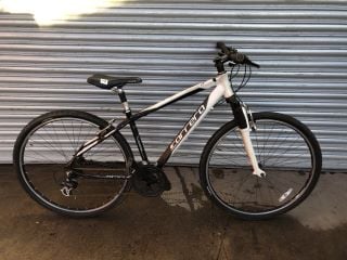 CARRERA CROSSFIRE 1 HYBRID BIKE (VAT ONLY PAYABLE ON BUYERS PREMIUM) (AP186/24)