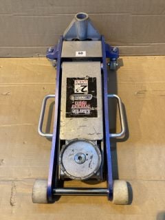 CLARKE STRONGARM ALUMINIUM 1.8 TONNE JACK (MPSS01771859)