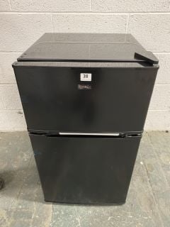 IGENIX UNDER COUNTER FRIDGE FREEZER MODEL NO: IG347FFBV2