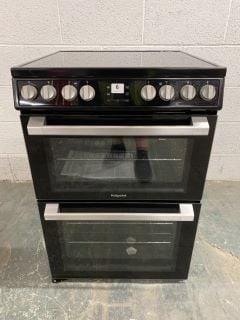 HOTPOINT DOUBLE COOKER IN BLACK MODEL NO: HDT67V8D2CB - RRP £569