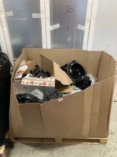 PALLET OF LOOSE KITCHEN ITEMS