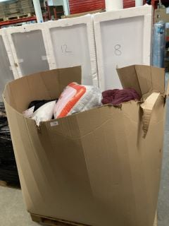 PALLET OF ITEMS INC SILENTNIGHT BOUNCEBACK 2 PILLOWS