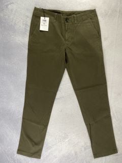 PAUL SMITH MEN'S TAPERED FIT CHINO. SIZE: 32, MADE FROM: 99% COTTON 1% ELASTANE. RRP: £155