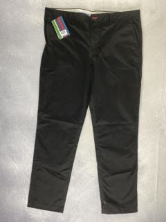 PAUL SMITH MEN'S MID FIT CHINO. SIZE: 36, MADE FROM: 98% COTTON 2% ELASTANE - WOVEN PIECE DYED 235GM. RRP: £140