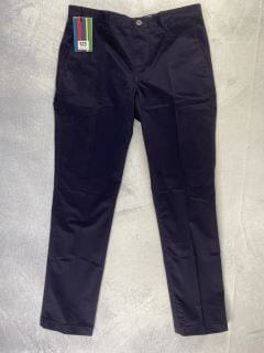 PAUL SMITH MEN'S MID FIT CHINO. SIZE: 32, MADE FROM: 98% COTTON 2% ELASTANE - WOVEN PIECE DYED 235GM. RRP: £140