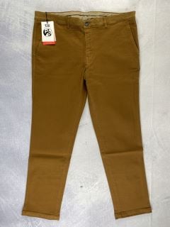 PAUL SMITH MEN'S MID FIT CHINO. SIZE: 34, MADE FROM: 97% COTTON 3% ELASTANE. RRP: £140