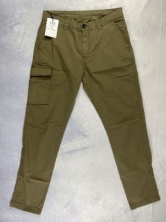 PAUL SMITH MEN'S MILITARY TROUSER. SIZE: 31, MADE FROM: 97% COTTON 3% ELASTANE. RRP: £135