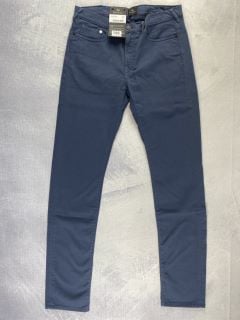 PAUL SMITH MEN'S SLIM FIT JEAN. SIZE: 31, MADE FROM: 98% COTTON 2% ELASTANE. RRP: £110