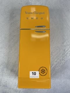 VEUVE CLICQUOT CHAMPAGNE BRUT 750ML 12% WITH SMEG CASE RRP£72.99 18+ ID MAY BE REQUIRED UPON COLLECTION, E.G. A VALID PASSPORT