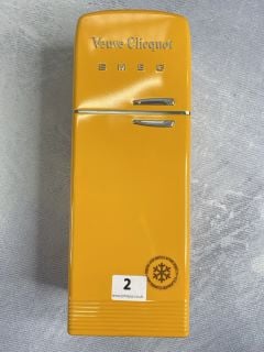 VEUVE CLICQUOT CHAMPAGNE BRUT 750ML 12% WITH SMEG CASE RRP£72.99 18+ ID MAY BE REQUIRED UPON COLLECTION, E.G. A VALID PASSPORT