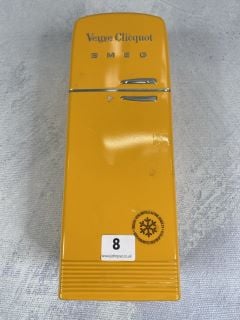 VEUVE CLICQUOT CHAMPAGNE BRUT 750ML 12% WITH SMEG CASE RRP£72.99 18+ ID MAY BE REQUIRED UPON COLLECTION, E.G. A VALID PASSPORT