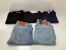 5 X LEVI'S CLOTHING VARIOUS STYLES AND SIZES INCLUDING NAVY BLUE POLO SHIRT SIZE XS - LOCATION 38A.