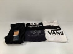 5 X GOOD BRANDED GARMENTS VARIOUS MODELS AND SIZES INCLUDING VANS BRAND - LOCATION 26A.