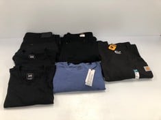 6 X LEE'S AND CARHARTT BRANDED CLOTHING VARIOUS MODELS AND SIZES INCLUDING BLUE T-SHIRT SIZE XL - LOCATION 13B.