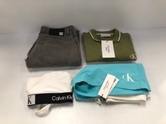 4 X GOOD BRANDED GARMENTS VARIOUS STYLES AND SIZES INCLUDING GREEN CALVIN KLEIN POLO SHIRT SIZE S - LOCATION 17B.