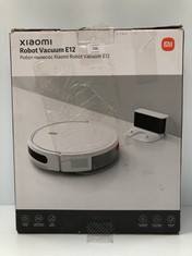 XIAOMI ROBOT VACUUM E12 - ROBOT HOOVER AND FLOOR MOPPER WITH INTELLIGENT ROUTE PLANNING, 4000 PA SUCTION, THREE MOPPING LEVELS, WHITE (INCOMPLETE) - LOCATION 33C.