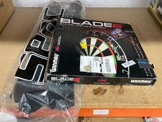 BLADE 6 DARTBOARD TO INCLUDE SEAC SUB PINNE MOTUS NERO 41/42 DIVING FINS: LOCATION - BR12