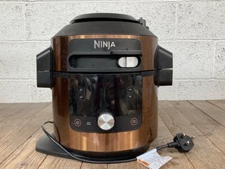 NINJA FOODI MAX 11 IN1 SMARTLID MULTI COOKER: LOCATION - BR9