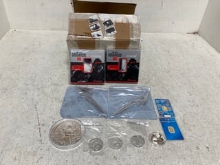 BOX OF ASSORTED GAMING ITEMS TO INCLUDE MULTIPACKS OF CALL OF DUTY MODERN WARFARE II 10 OZ FINE SILVER BAR WITH PENDANT FRAMES: LOCATION - B8