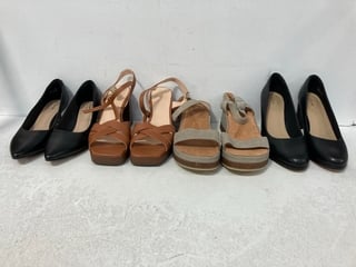 4 X ASSORTED WOMENS SHOES TO INCLUDE CLARKS PATAMA PART LEATHER CHUNKY HEELS IN BLACK SIZE: 6: LOCATION - B5