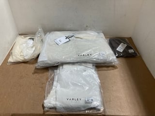 4 X ASSORTED VARLEY CLOTHING TO INCLUDE ASTRID FITTED LONG SLEEVE TEE IN CREAM SIZE: S: LOCATION - B1