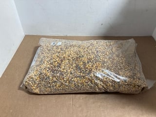 BREEDING AND RACING COMPLETE FEED FOR RACING PIGEONS - 25KG BB: 09/25: LOCATION - B1